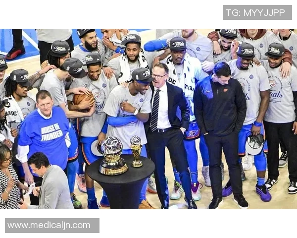 雷霆官方宣布选秀签下霍尔，新赛季谨慎交易培育年轻球员备战未来